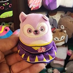 LEMUR squishville mystery egg